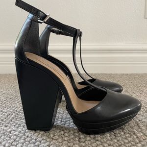 BCBG runway T- Strap Heels size 7